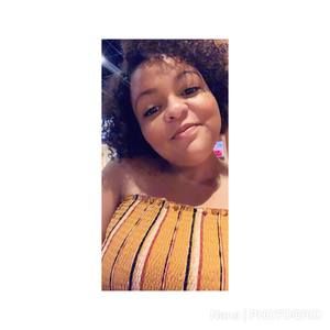 Meet your Posher, Brenna